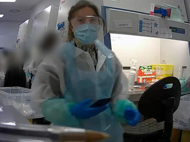 米尔顿凯恩斯冠状病毒实验室是BBC全景纪录片的重点